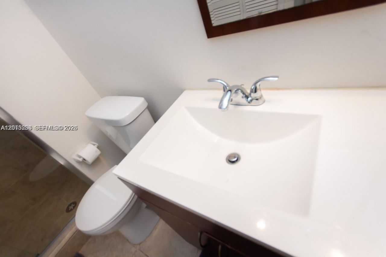 16561 Blatt Blvd , Unit 201, Weston, FL 33326 Photo