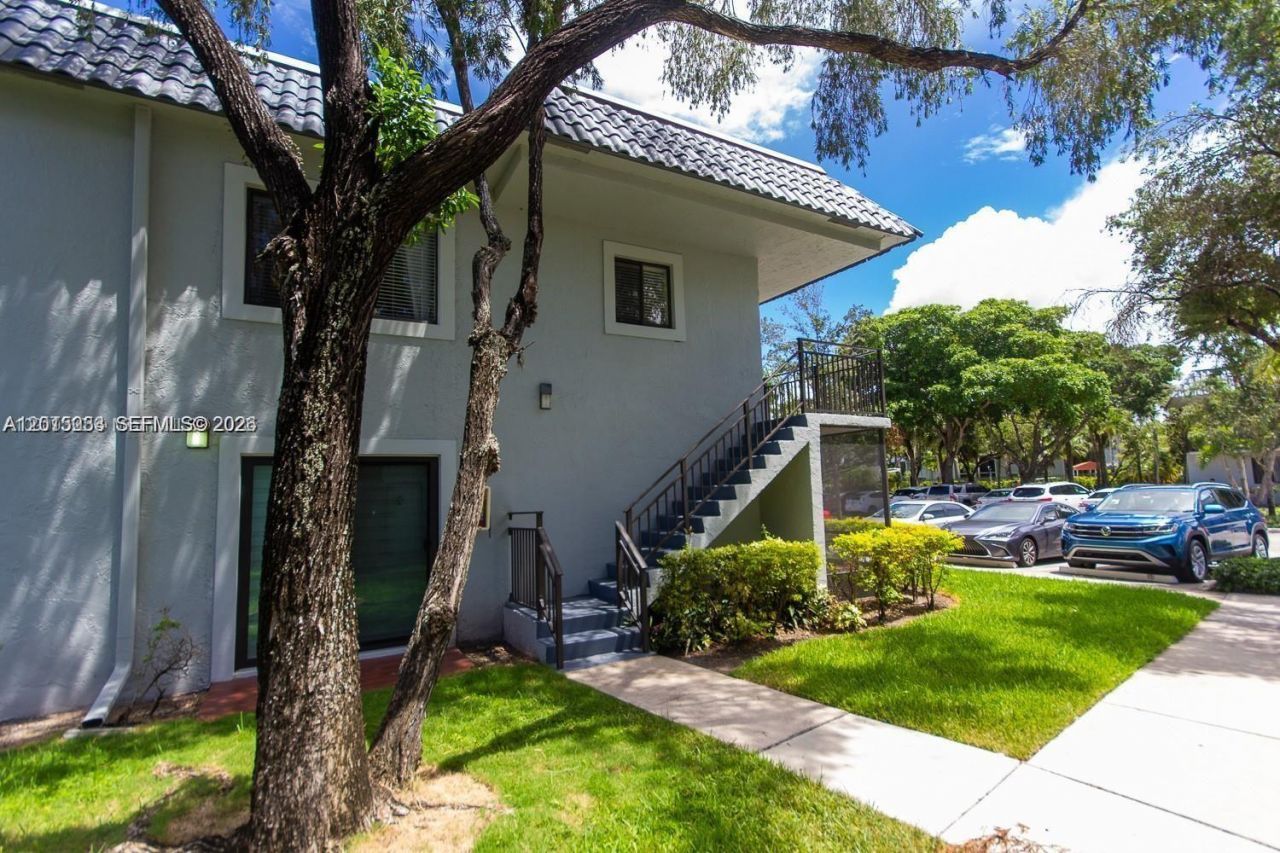 16561 Blatt Blvd , Unit 201, Weston, FL 33326 Photo