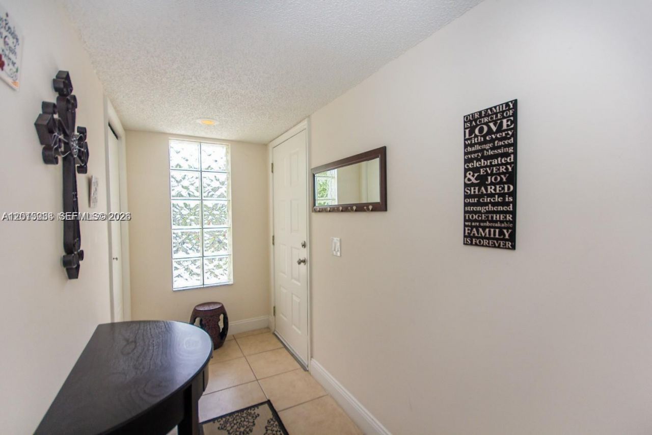 16561 Blatt Blvd , Unit 201, Weston, FL 33326 Photo