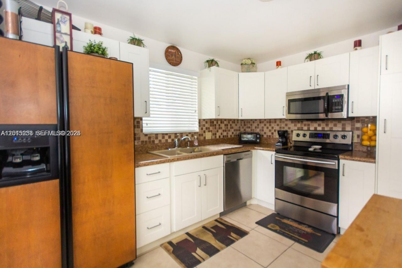 16561 Blatt Blvd , Unit 201, Weston, FL 33326 Photo