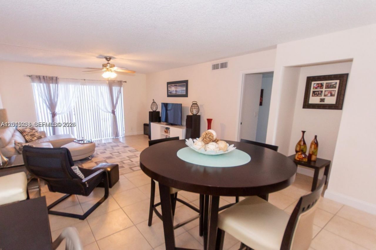 16561 Blatt Blvd , Unit 201, Weston, FL 33326 Photo