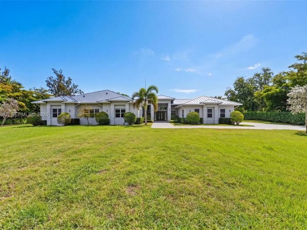 2400 SW 112th Ave , Davie, FL 33325