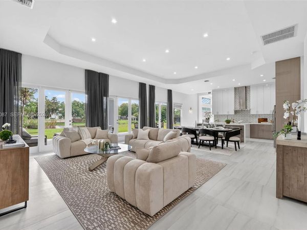 2400 SW 112th Ave, Davie, FL 33325