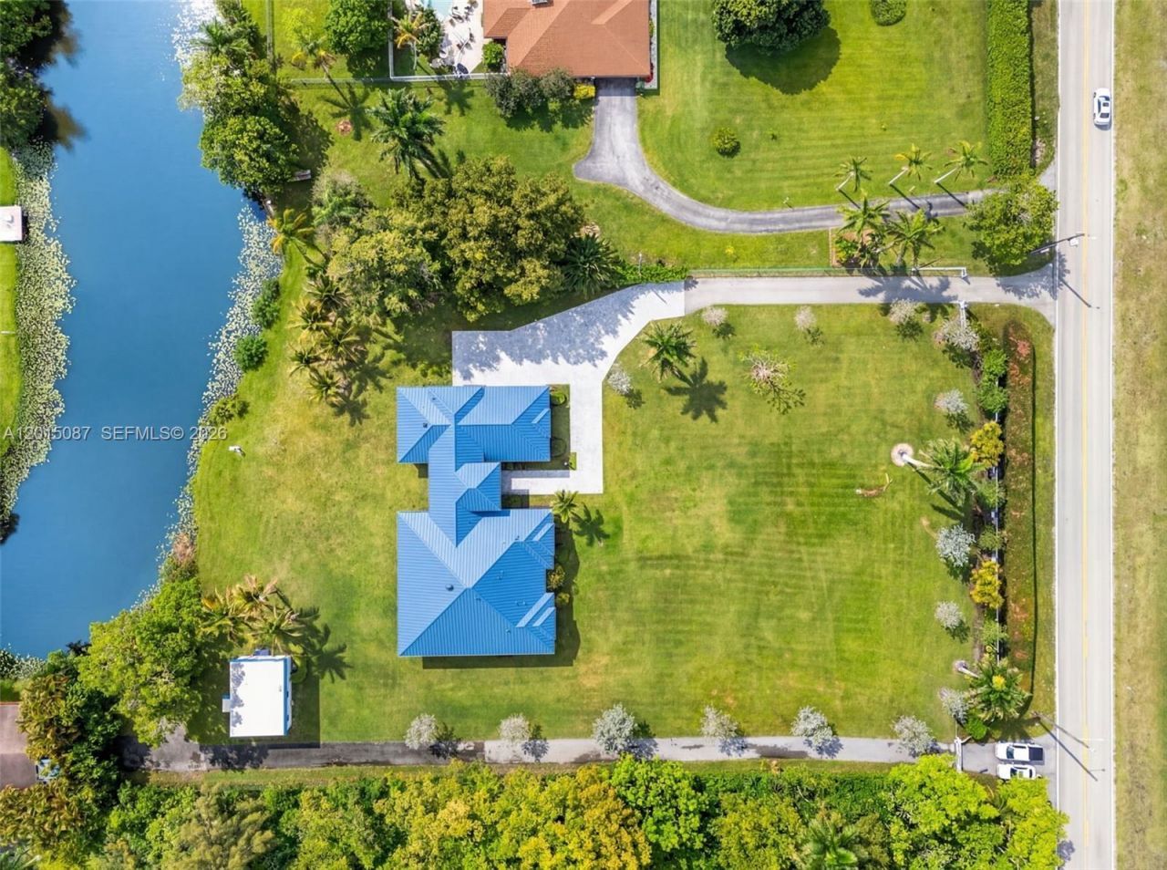 2400 SW 112th Ave, Davie, FL 33325 Photo