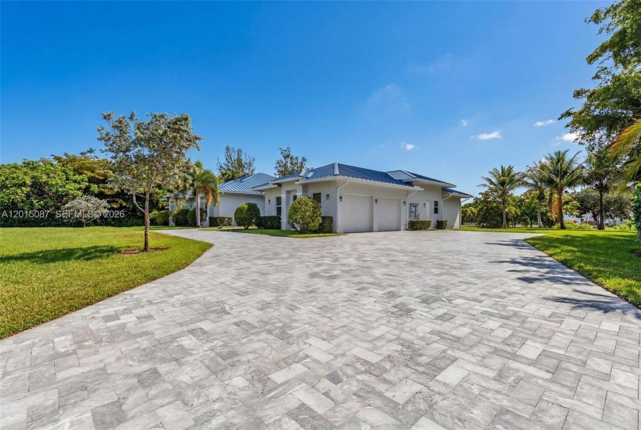 2400 SW 112th Ave, Davie, FL 33325 Photo