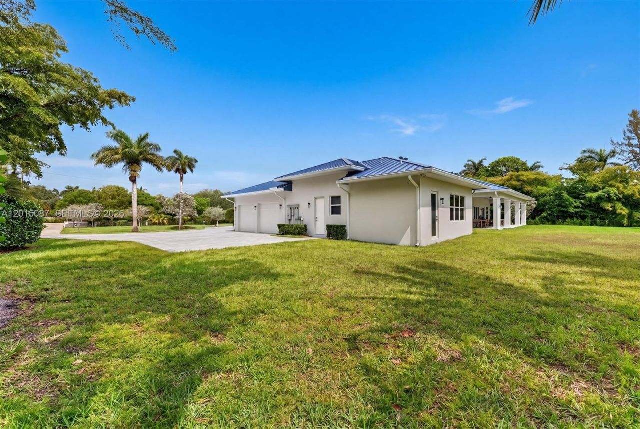 2400 SW 112th Ave, Davie, FL 33325 Photo