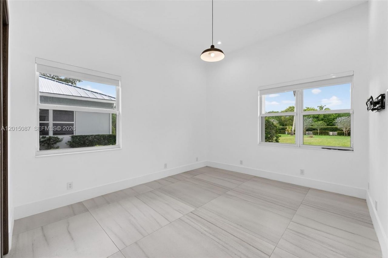 2400 SW 112th Ave, Davie, FL 33325 Photo