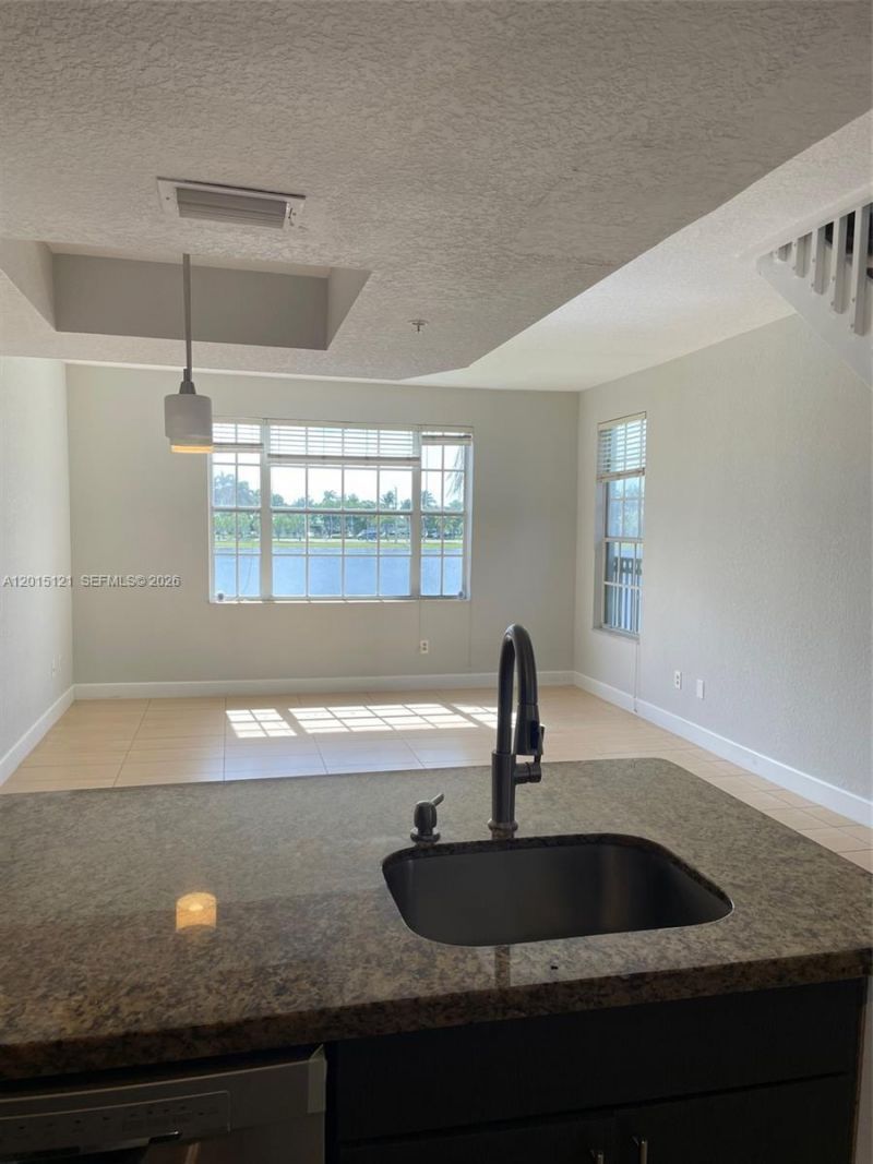 711 SW 148th Ave, Unit 414, Sunrise, FL 33325 Photo