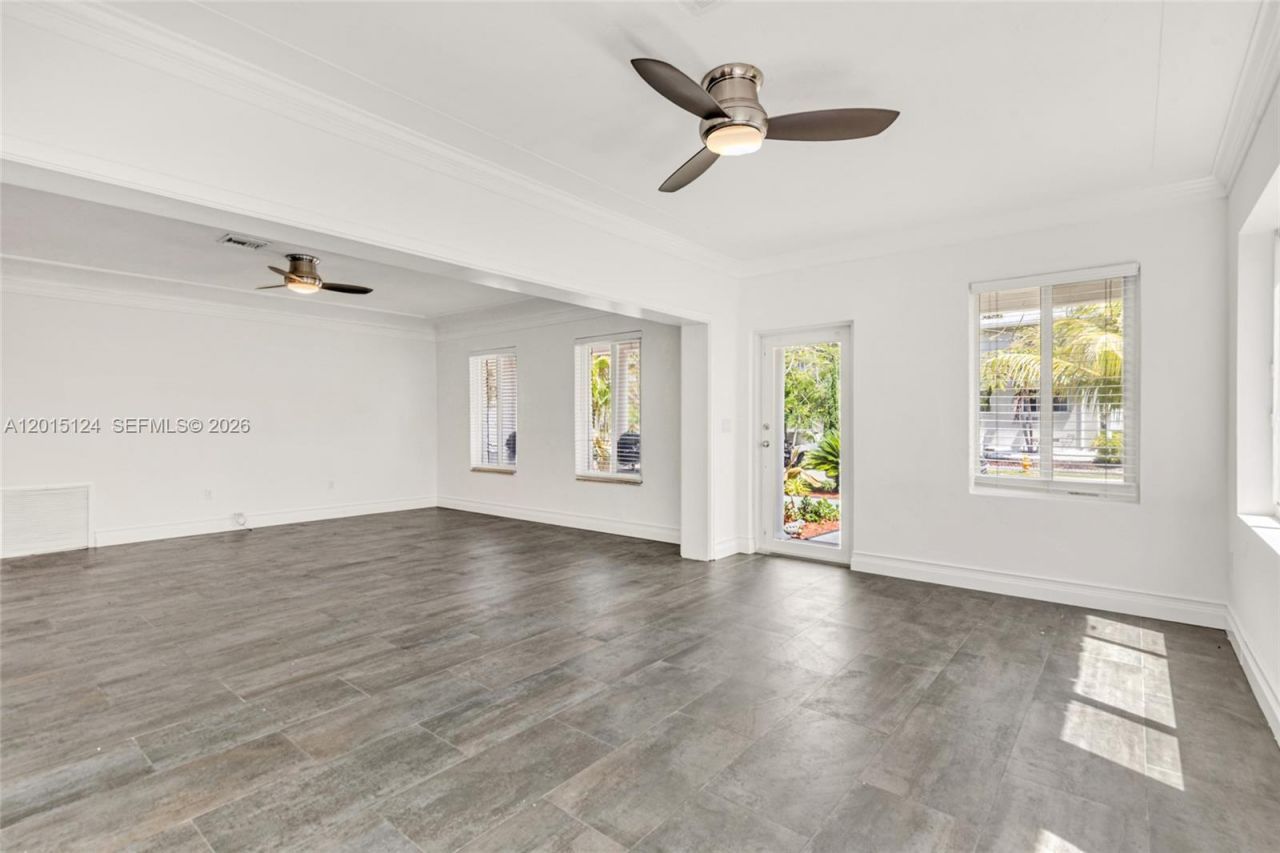 634 NE 72nd Ter, Miami, FL 33138 Photo