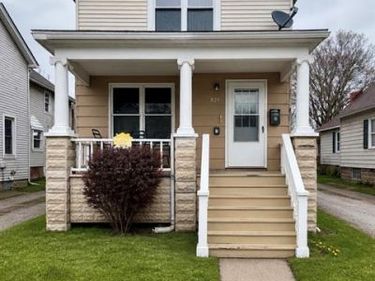 821 Griswold Street , Port Huron, MI 48060