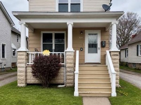 821 Griswold Street , Port Huron, MI 48060