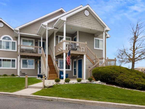 17366 Bayshore Drive SW, Unit 101, Traverse City, MI 49684