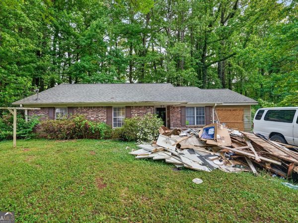 5881 Seam Street, Lithonia, GA 30058