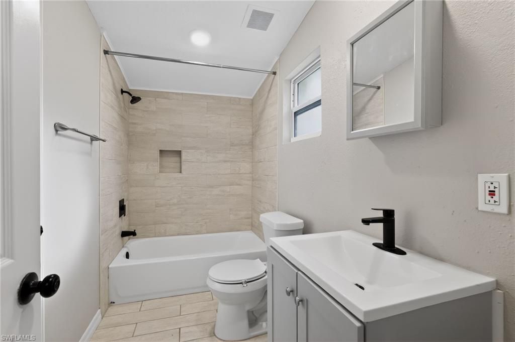 1081 55th Ter S, Saint Petersburg, FL 33705 Photo