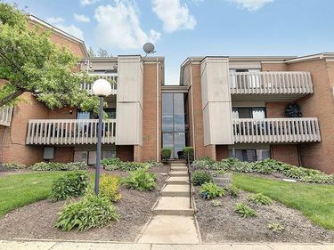 1122 Eagle Feather Circle, Unit D, West Carrollton, OH 45449
