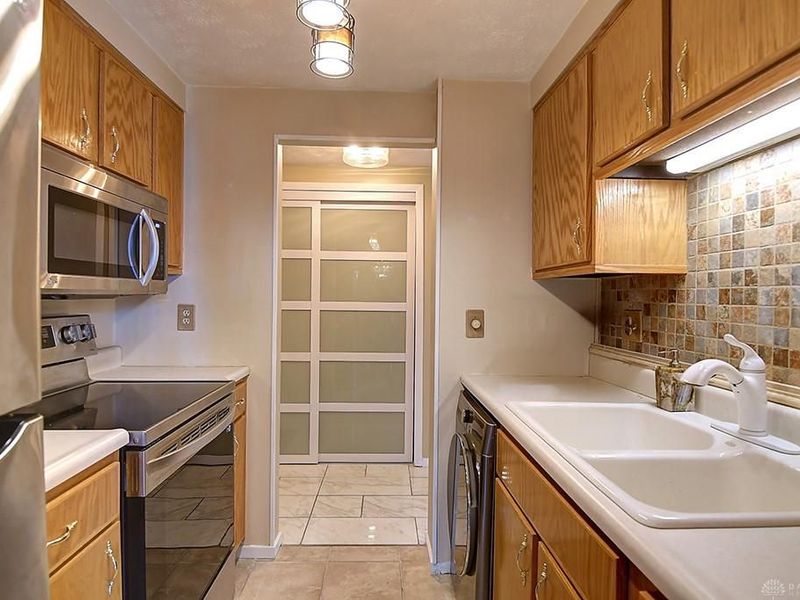 1122 Eagle Feather Circle, Unit D, West Carrollton, OH 45449 Photo 16