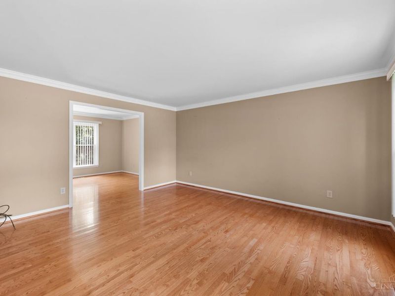 9829 Orchard Club Drive, Montgomery, OH 45242 Photo 12