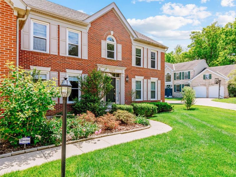 9829 Orchard Club Drive, Montgomery, OH 45242 Photo 3