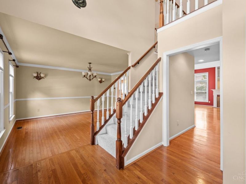9829 Orchard Club Drive, Montgomery, OH 45242 Photo 4