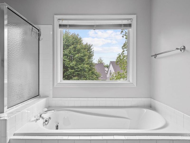 9829 Orchard Club Drive, Montgomery, OH 45242 Photo 46