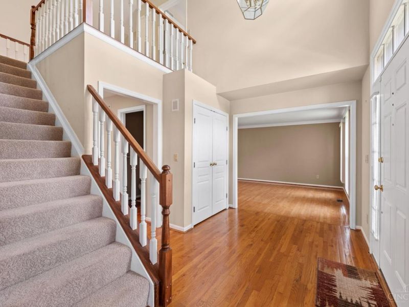 9829 Orchard Club Drive, Montgomery, OH 45242 Photo 7