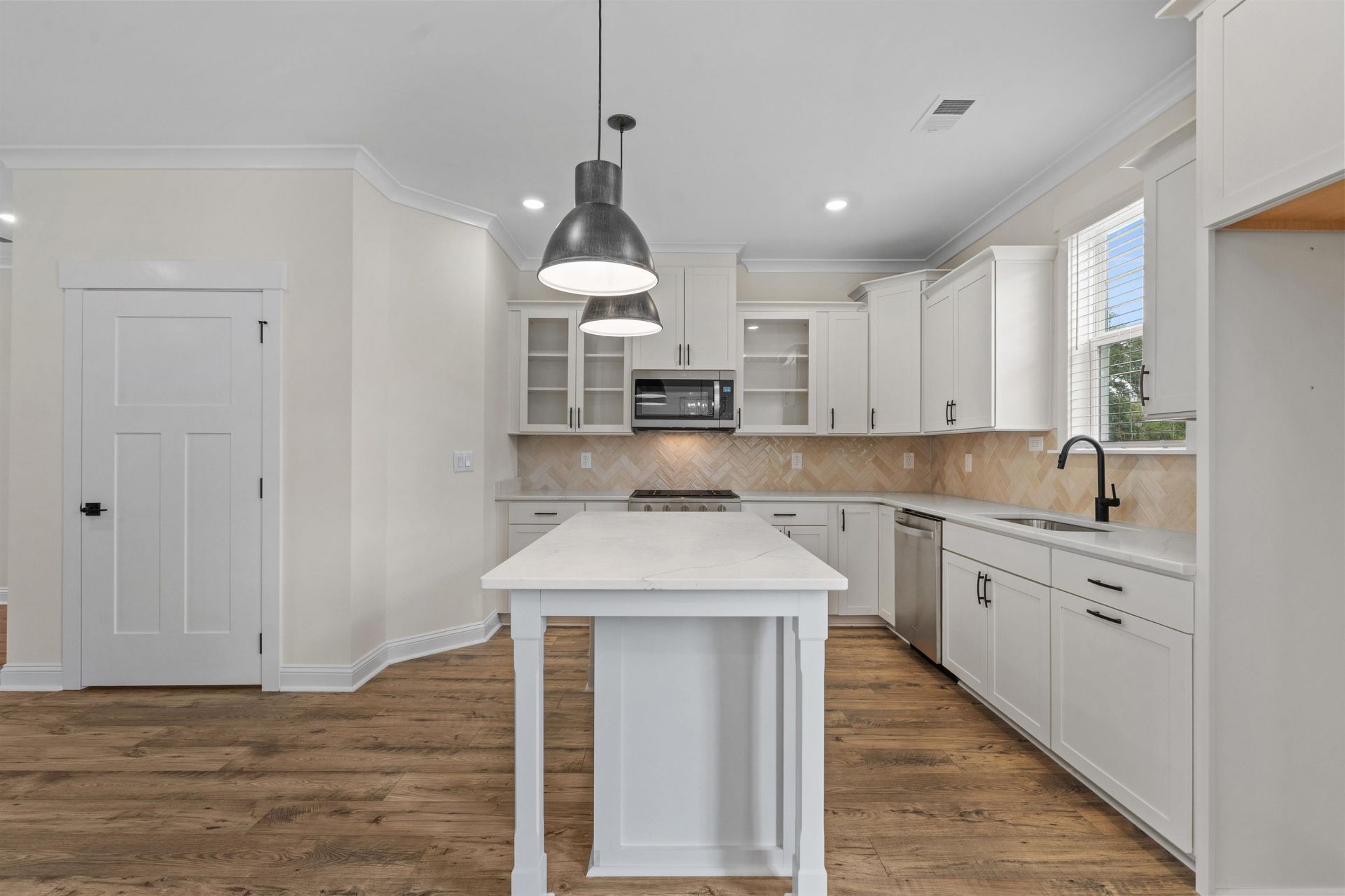 8574 Balmy Breeze Pl. Photo 14