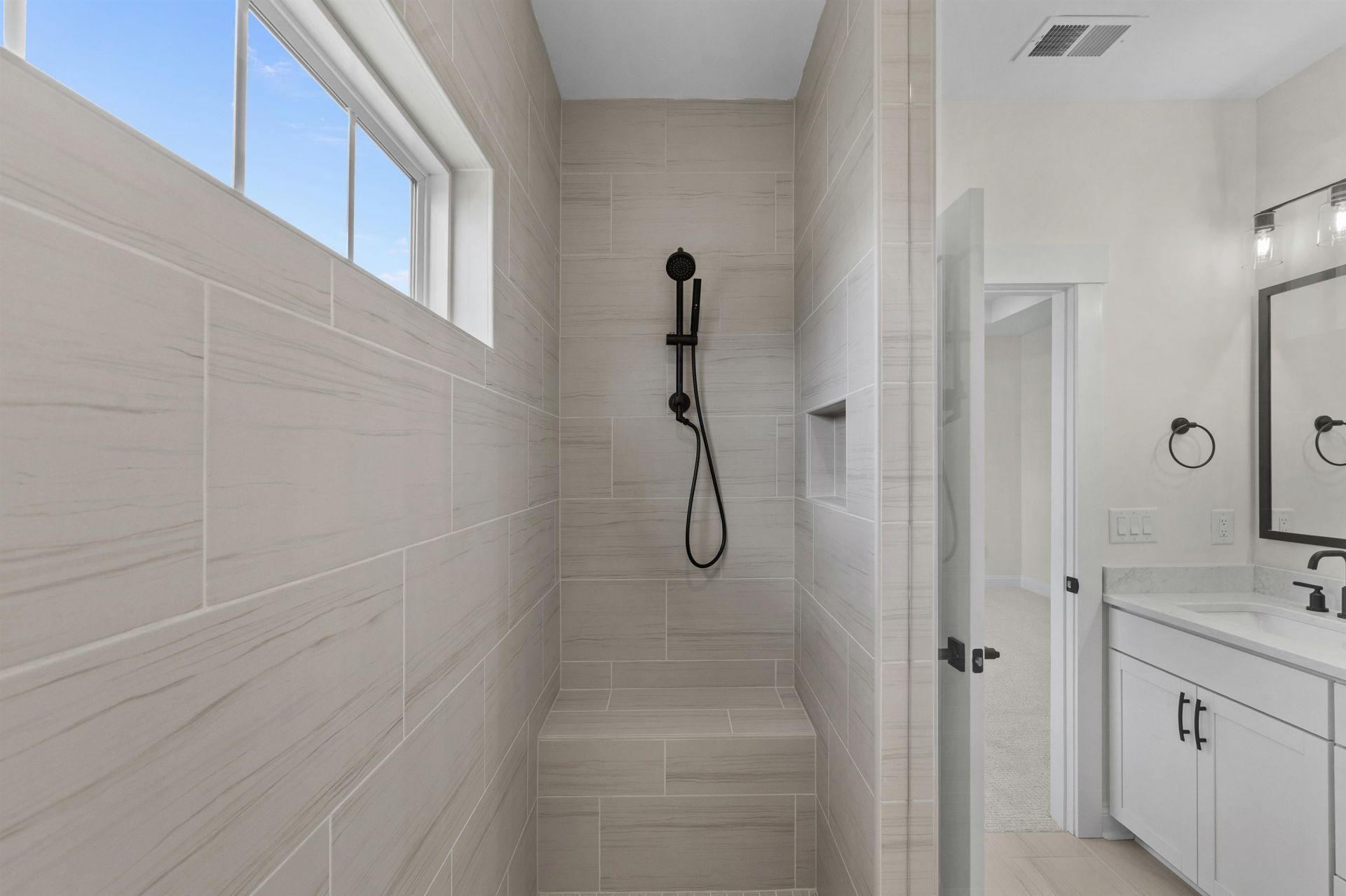 8574 Balmy Breeze Pl. Photo 27
