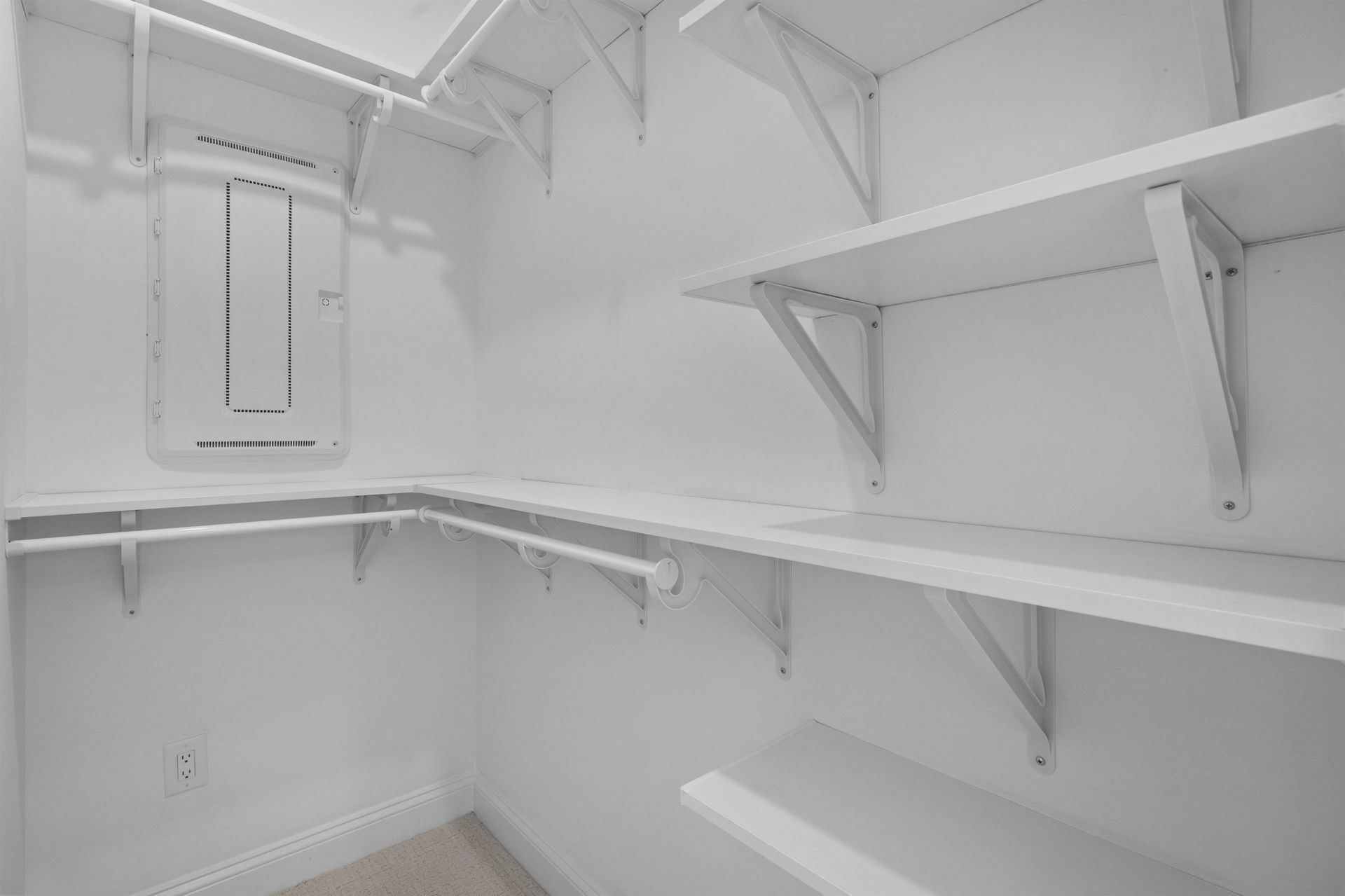 8574 Balmy Breeze Pl. Photo 28