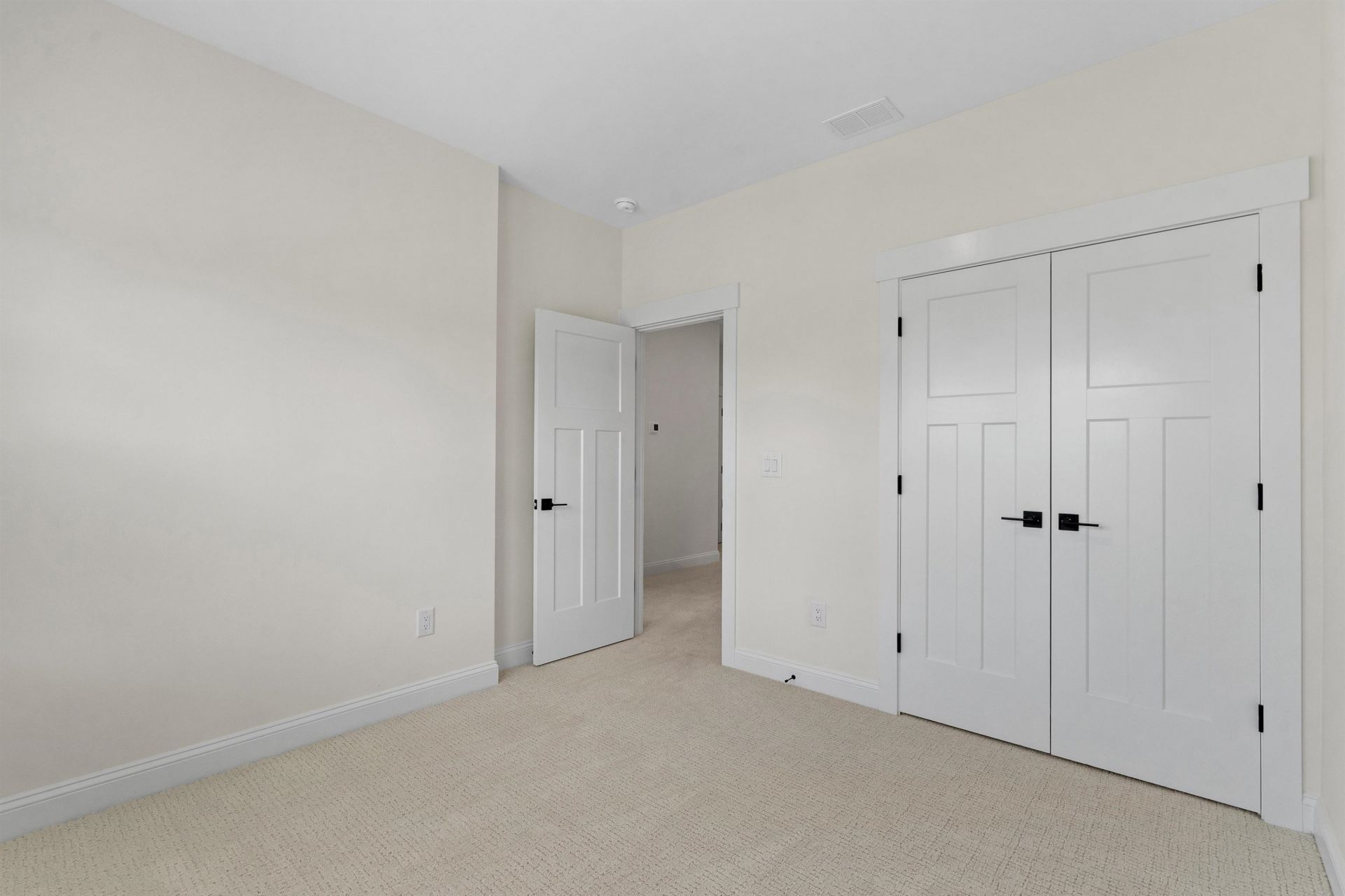 8574 Balmy Breeze Pl. Photo 30
