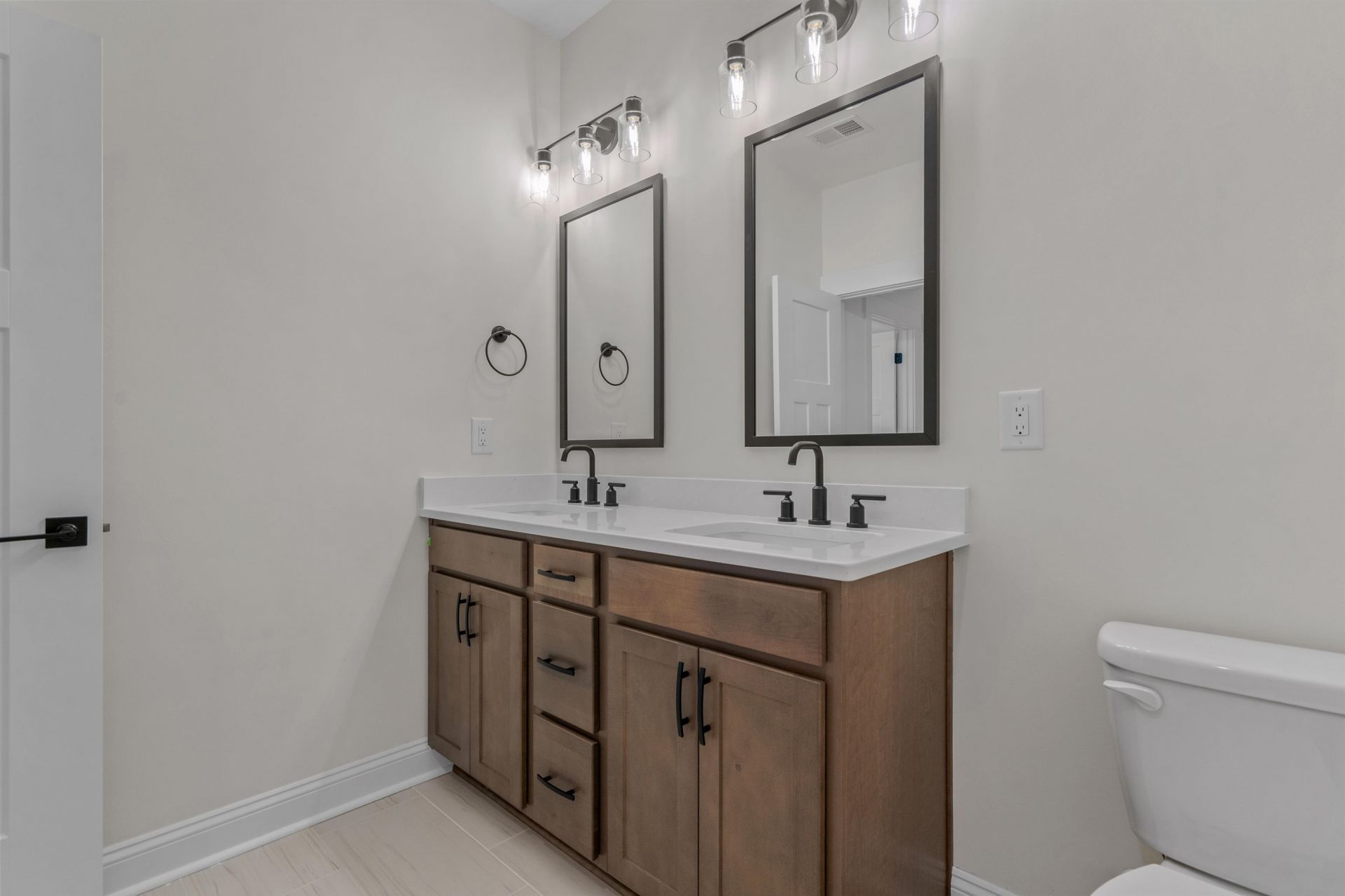 8574 Balmy Breeze Pl. Photo 31