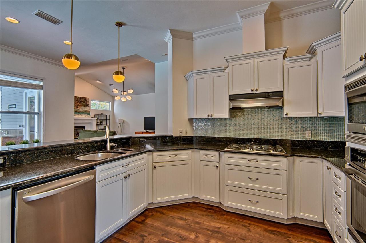 9244 SW 31st Place, Gainesville, FL 32608 Photo