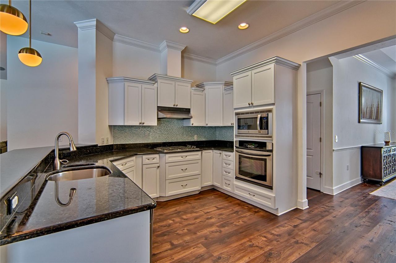 9244 SW 31st Place, Gainesville, FL 32608 Photo