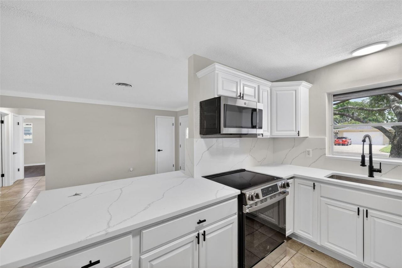 6801 17th Street S, Saint Petersburg, FL 33712 Photo