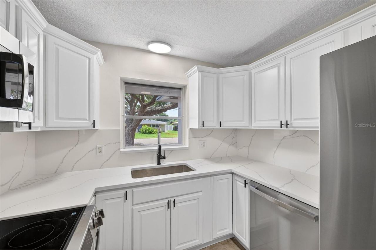 6801 17th Street S, Saint Petersburg, FL 33712 Photo