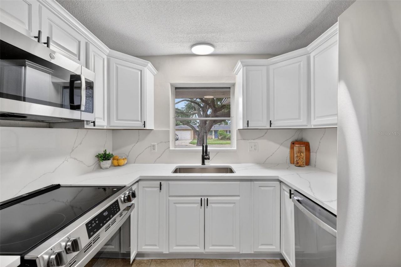 6801 17th Street S, Saint Petersburg, FL 33712 Photo