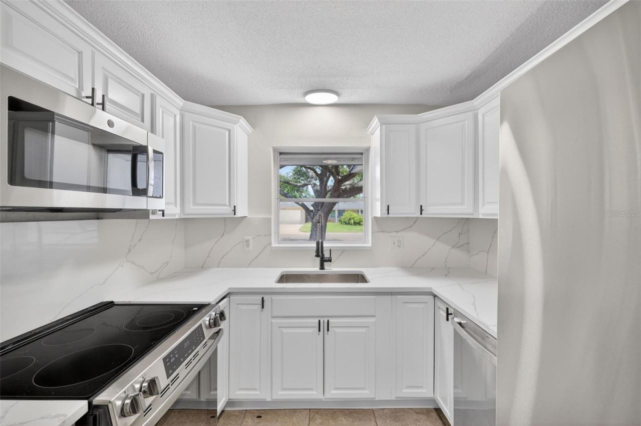 6801 17th Street S, Saint Petersburg, FL 33712 Photo