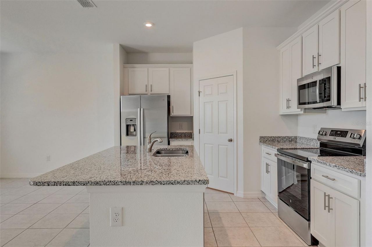 9221 Harris Hawk Drive , Leesburg, FL 34788 Photo