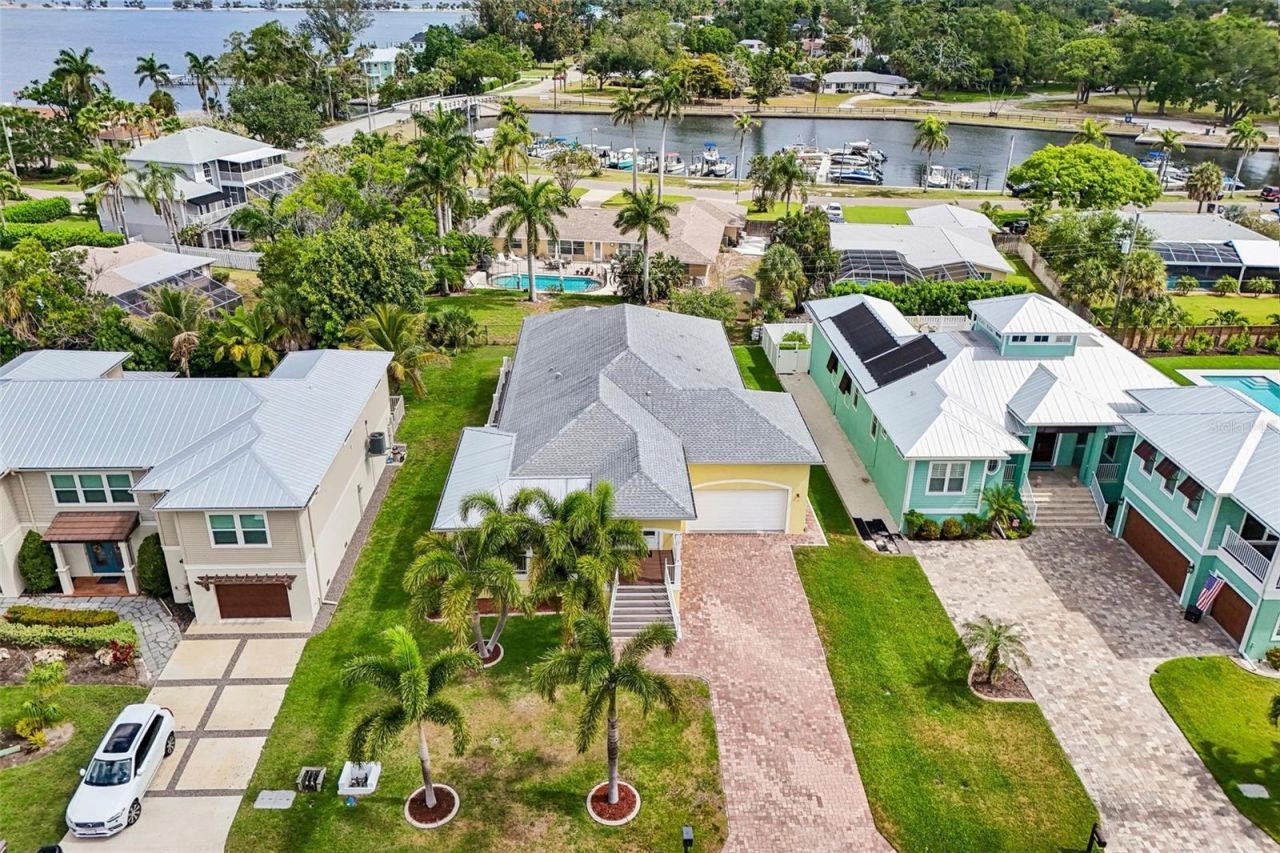 8174 17th Avenue W, Bradenton, FL 34209 Photo