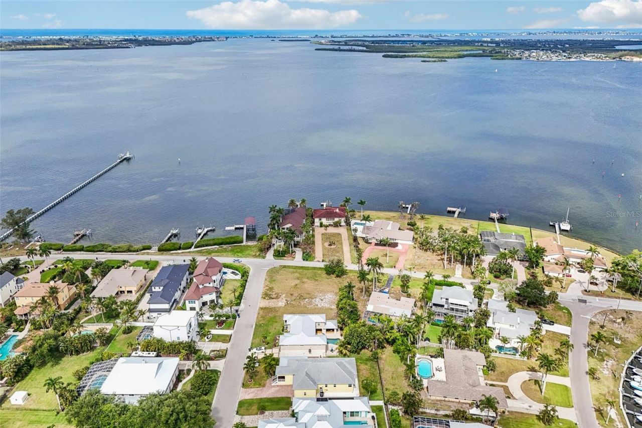 8174 17th Avenue W, Bradenton, FL 34209 Photo