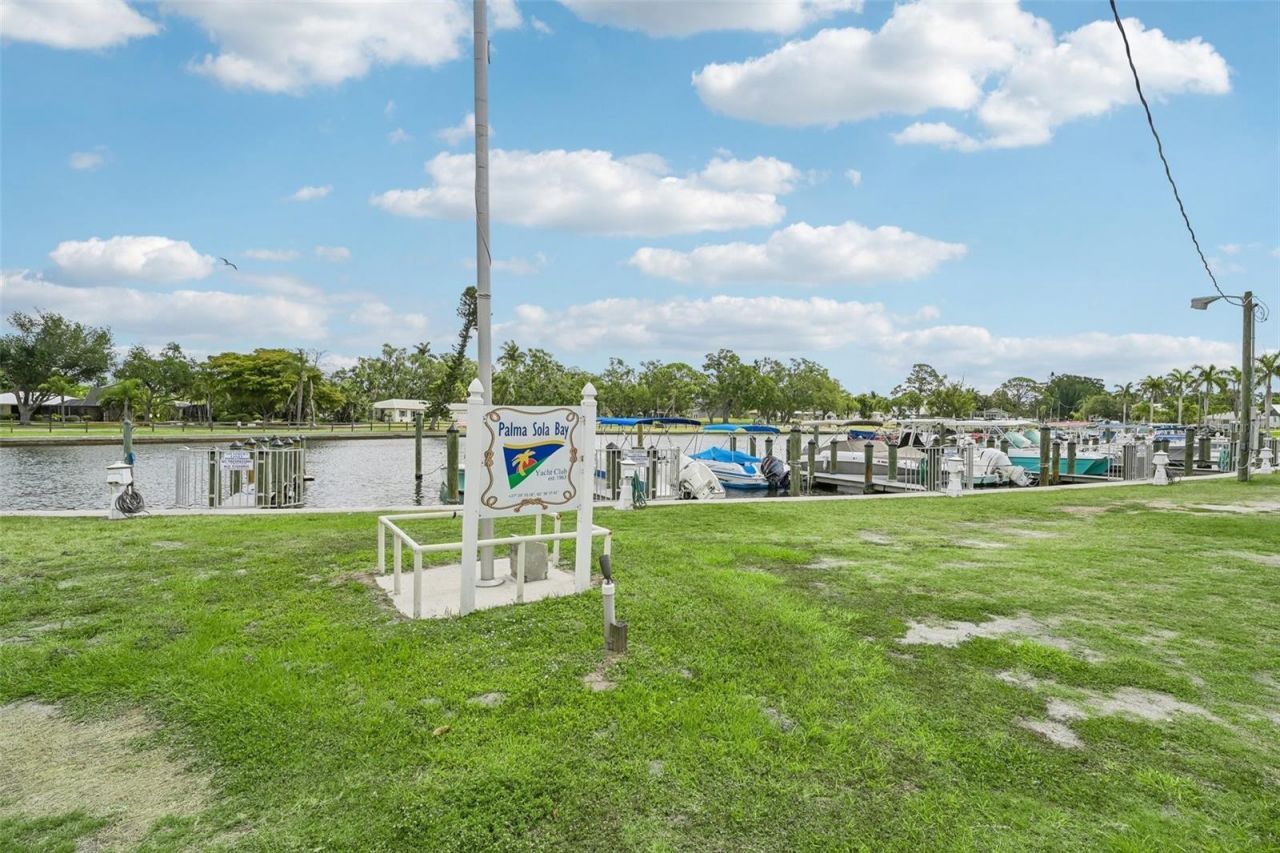 8174 17th Avenue W, Bradenton, FL 34209 Photo