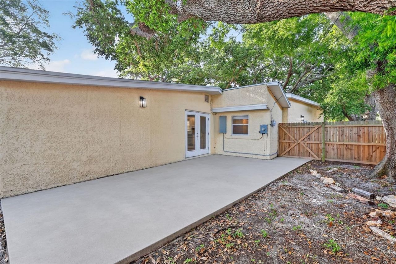 1081 55th Terrace S, Saint Petersburg, FL 33705 Photo