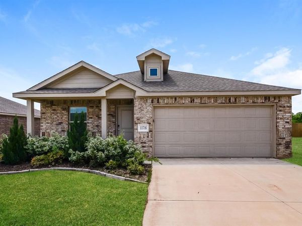 11716 SW 38th Street, Mustang, OK 73064