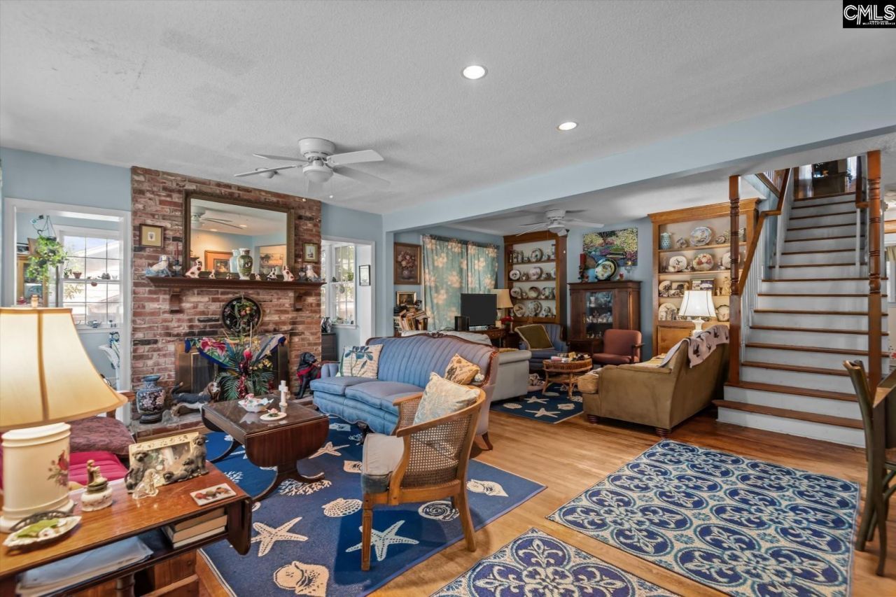 1009 Lafayette Avenue  Photo 6