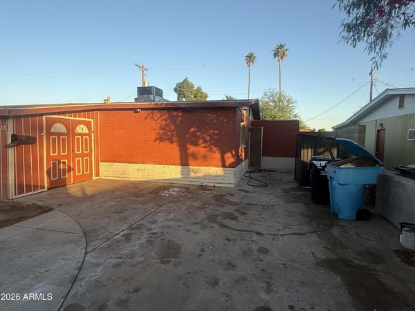 7727 W WELDON Avenue, Phoenix, AZ 85033