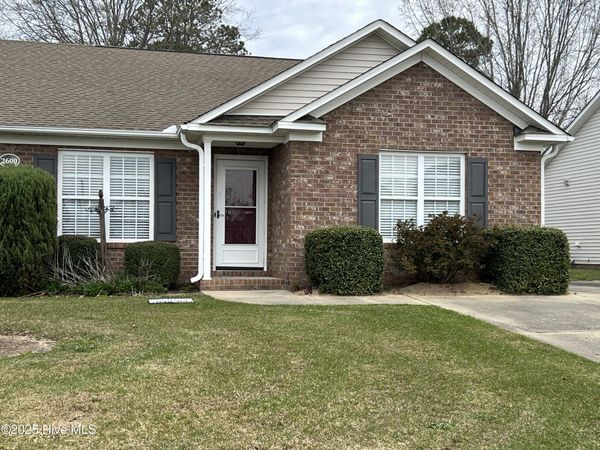 2600 Saddleback Drive , Unit B, Winterville, NC 28590