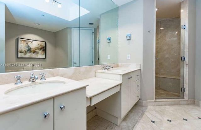 100 S Pointe Dr, Unit 3101, Miami Beach, FL 33139 Photo