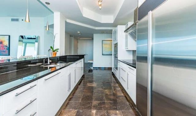 100 S Pointe Dr, Unit 3101, Miami Beach, FL 33139 Photo