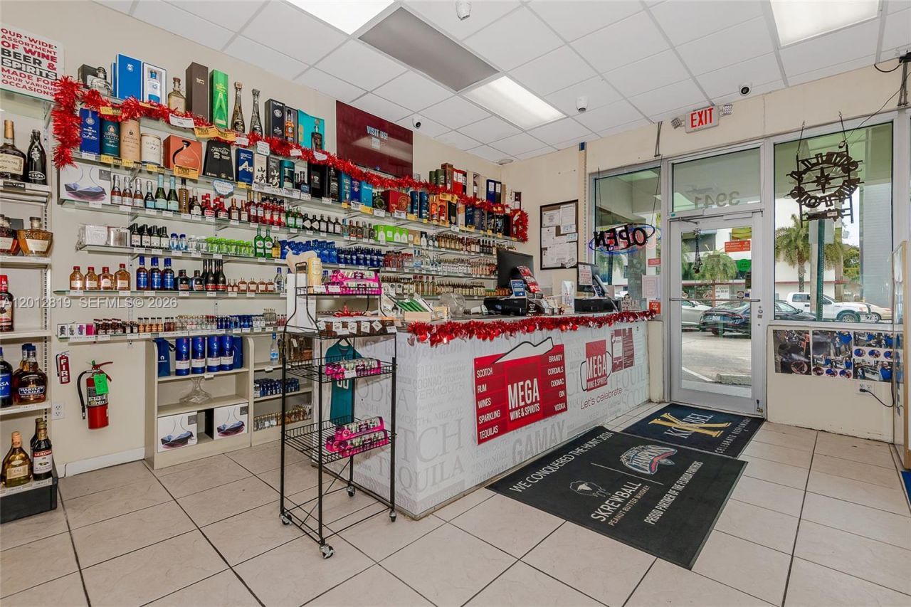 3941 NW 7 St , Miami, FL 33126 Photo