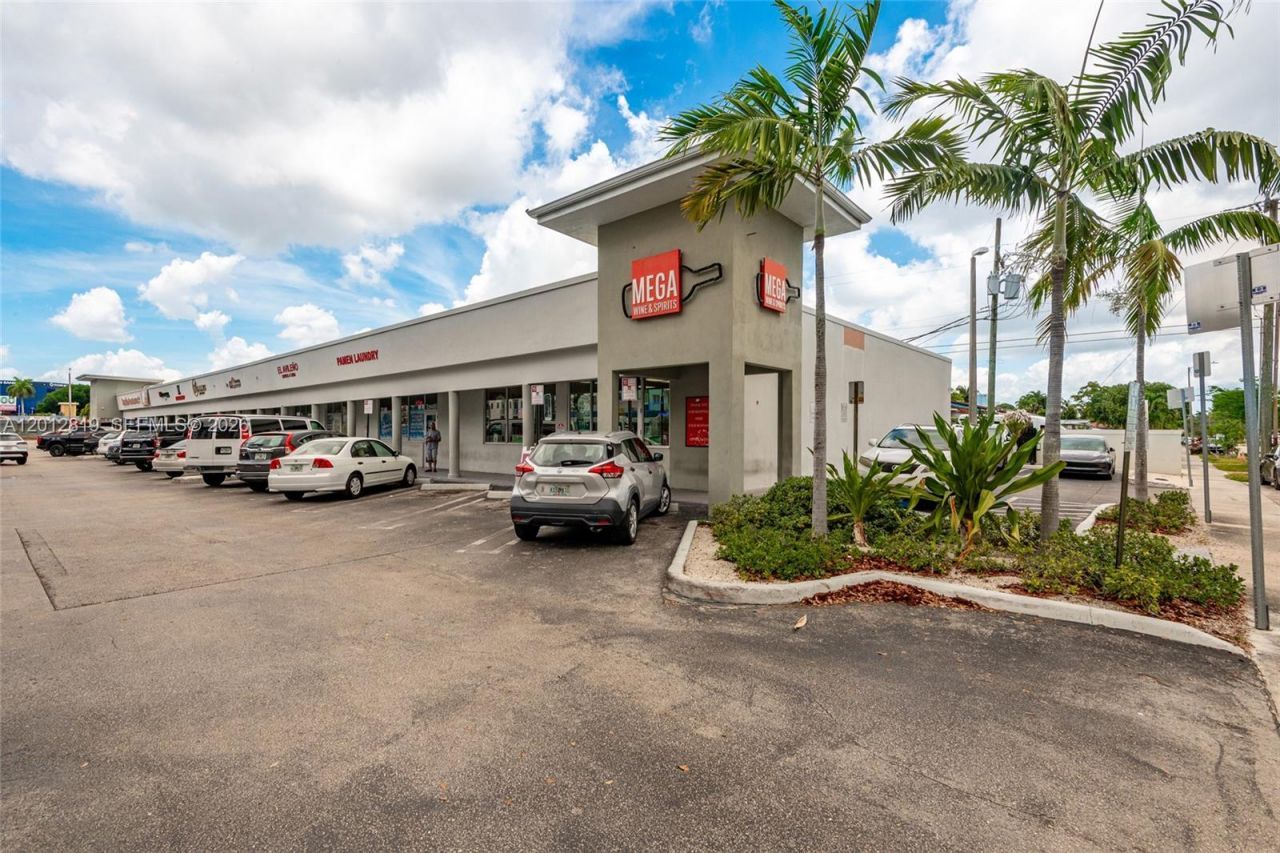 3941 NW 7 St , Miami, FL 33126 Photo