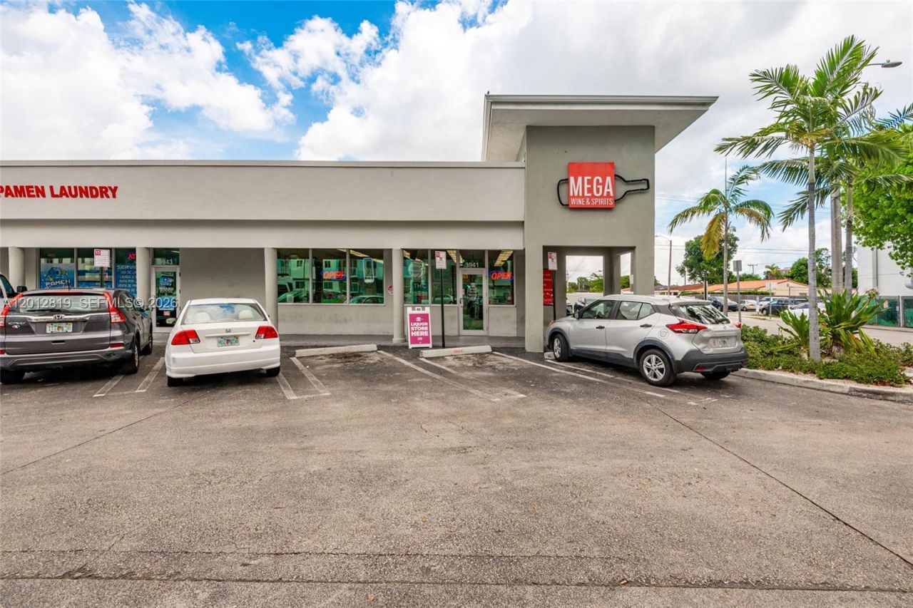 3941 NW 7 St , Miami, FL 33126 Photo